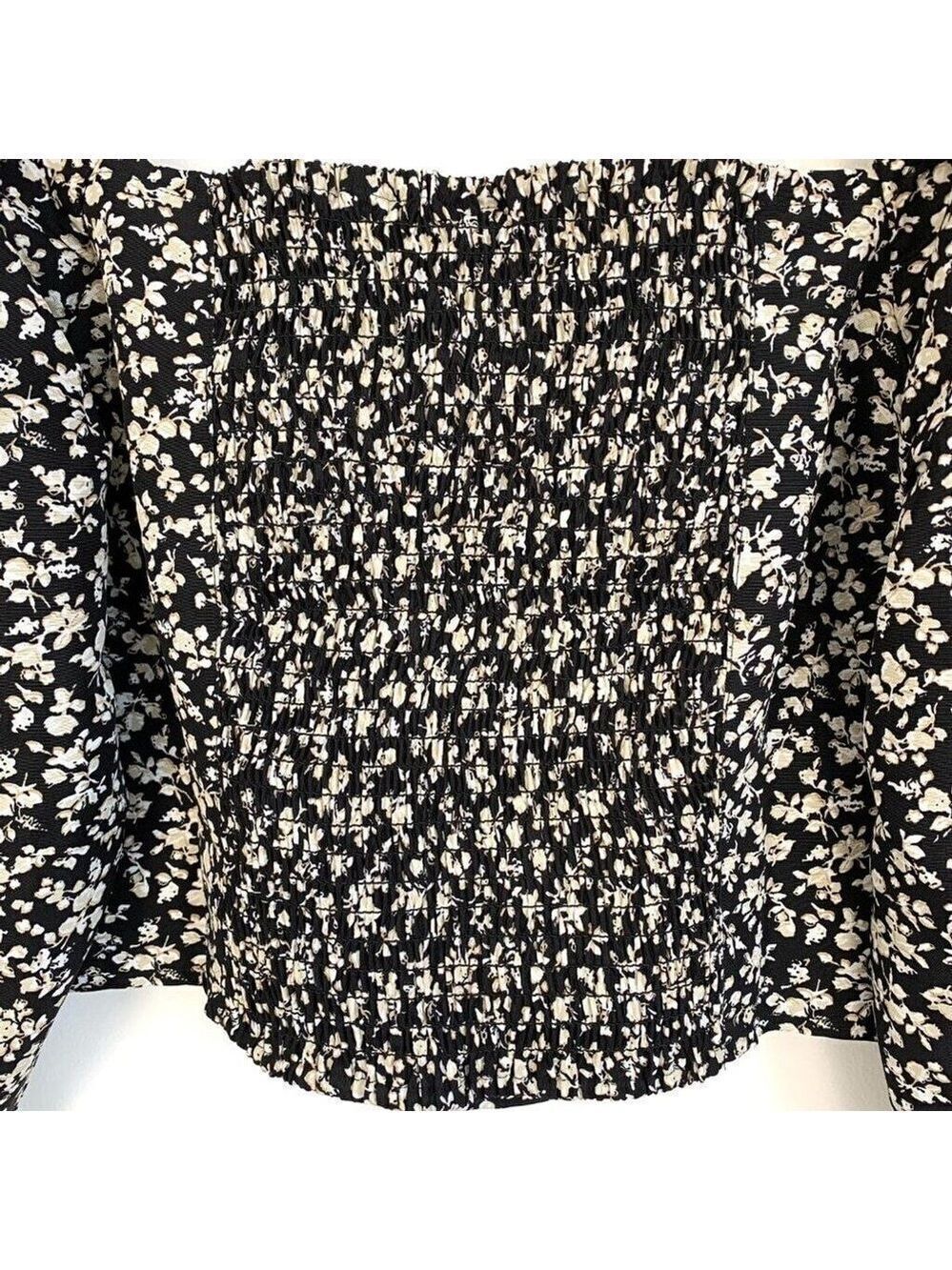 Levi's Dark Floral Cottagecore Top Puff Sleeve Square Neck Womens Large Black - Picture 9 of 12